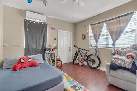 2637 NW 23rd Court Miami FL 33142