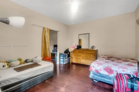 2637 NW 23rd Court Miami FL 33142