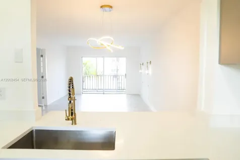 220 SW 9th Avenue Hallandale Beach FL 33009