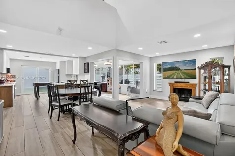 14914 SW 142nd Place Miami FL 33186