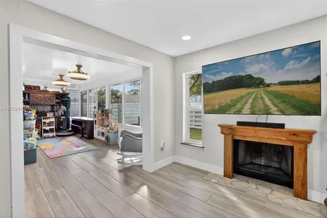 14914 SW 142nd Place Miami FL 33186