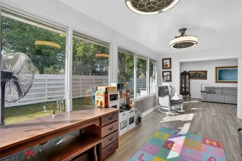 14914 SW 142nd Place Miami FL 33186