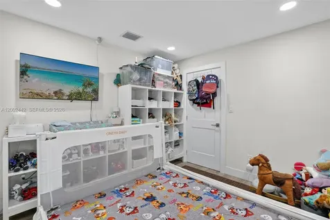 14914 SW 142nd Place Miami FL 33186