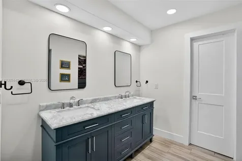 14914 SW 142nd Place Miami FL 33186