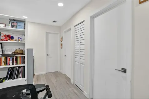 14914 SW 142nd Place Miami FL 33186