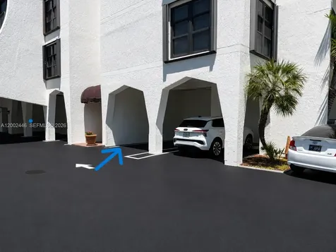 77 Crandon Boulevard Key Biscayne FL 33149