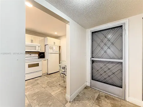 410 SE 2nd Street Hallandale Beach FL 33009