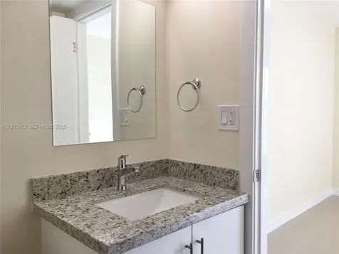 4709 NW 7th Street Miami FL 33126