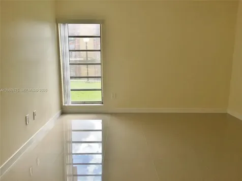 4709 NW 7th Street Miami FL 33126