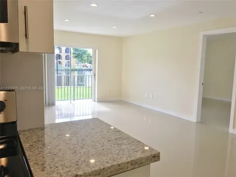 4709 NW 7th Street Miami FL 33126