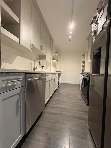 4200 Hillcrest Drive Hollywood FL 33021