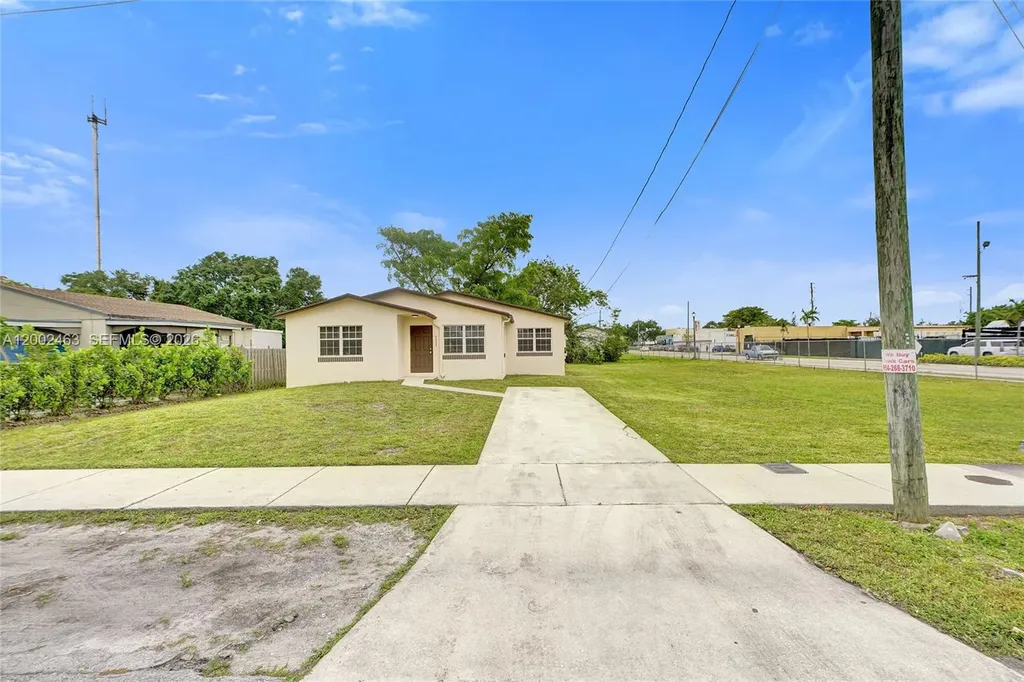 5532 SW 22nd Street West Park FL 33023