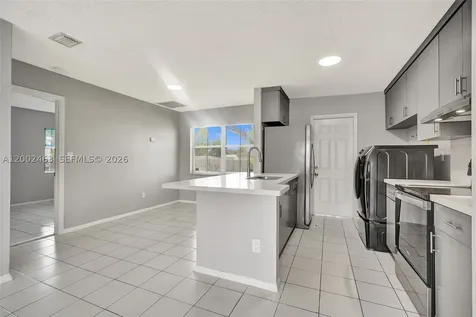 5532 SW 22nd Street West Park FL 33023