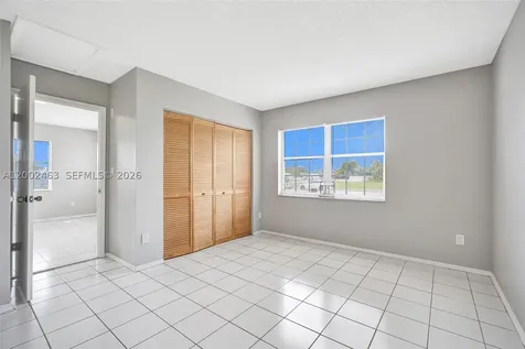 5532 SW 22nd Street West Park FL 33023