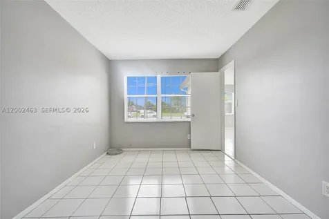 5532 SW 22nd Street West Park FL 33023