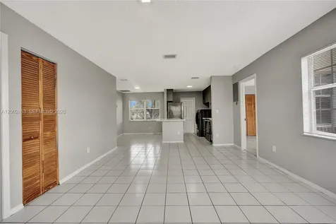 5532 SW 22nd Street West Park FL 33023