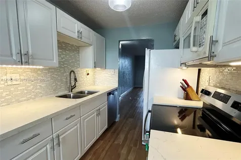 3121 NW 47th Terrace Lauderdale Lakes FL 33319