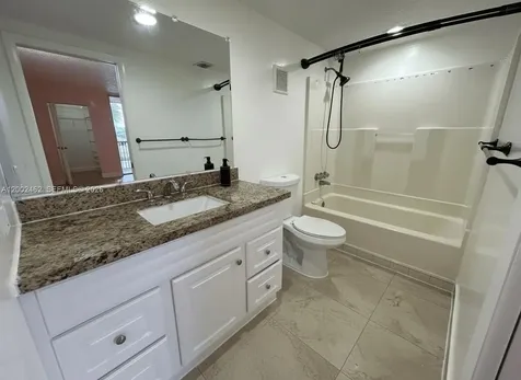 3121 NW 47th Terrace Lauderdale Lakes FL 33319