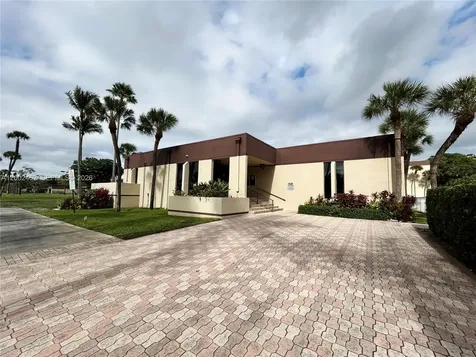 3121 NW 47th Terrace Lauderdale Lakes FL 33319