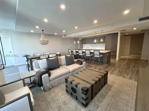 801 S Miami Avenue Miami FL 33130