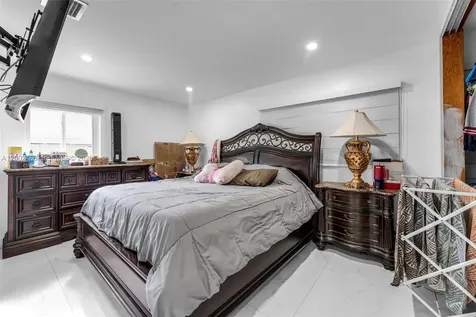 12009 SW 39th Terrace Miami FL 33175
