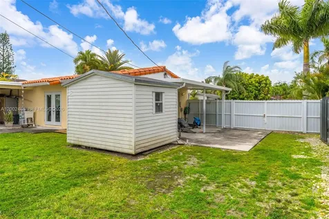 12009 SW 39th Terrace Miami FL 33175