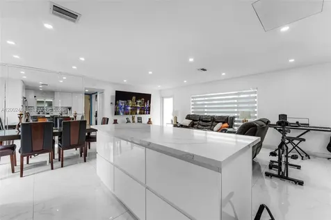 12009 SW 39th Terrace Miami FL 33175