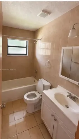 185 NW 82nd Street Miami FL 33150