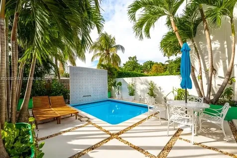 2766 SW 33rd Avenue Miami FL 33133