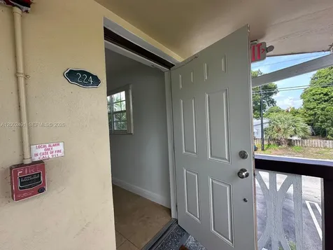 2900 NE 17th Avenue Pompano Beach FL 33064