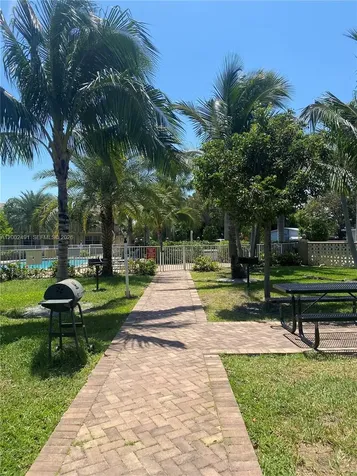 2900 NE 17th Avenue Pompano Beach FL 33064