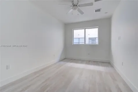 940 Michigan Avenue Miami Beach FL 33139