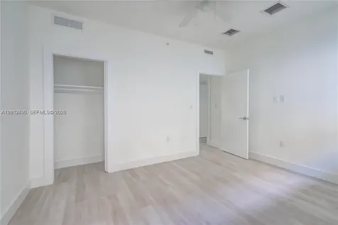 940 Michigan Avenue Miami Beach FL 33139