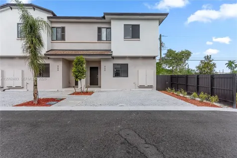 412 SW 1st Street Florida City FL 33034