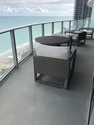 4111 S Ocean Drive Hollywood FL 33019