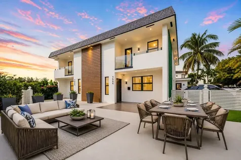 7996 Crespi Boulevard Miami Beach FL 33141