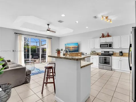 2117 NE 40th Road Homestead FL 33033