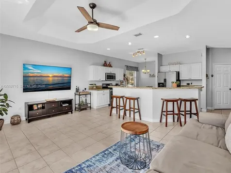 2117 NE 40th Road Homestead FL 33033