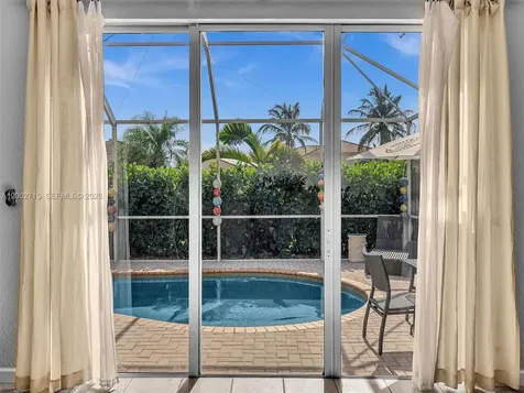 2117 NE 40th Road Homestead FL 33033