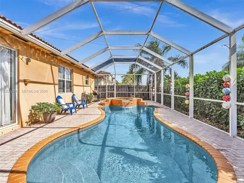 2117 NE 40th Road Homestead FL 33033