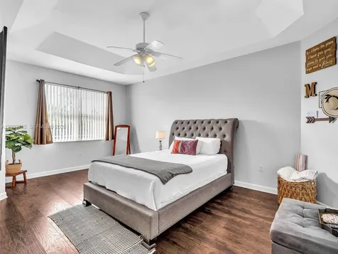 2117 NE 40th Road Homestead FL 33033