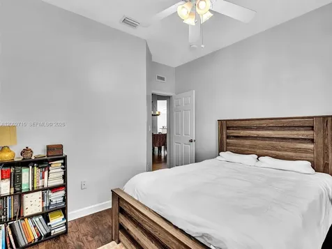 2117 NE 40th Road Homestead FL 33033