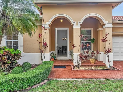 2117 NE 40th Road Homestead FL 33033
