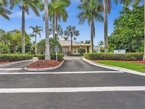 2117 NE 40th Road Homestead FL 33033