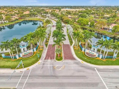 2117 NE 40th Road Homestead FL 33033