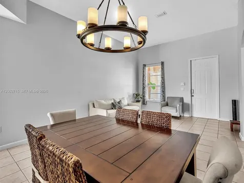 2117 NE 40th Road Homestead FL 33033