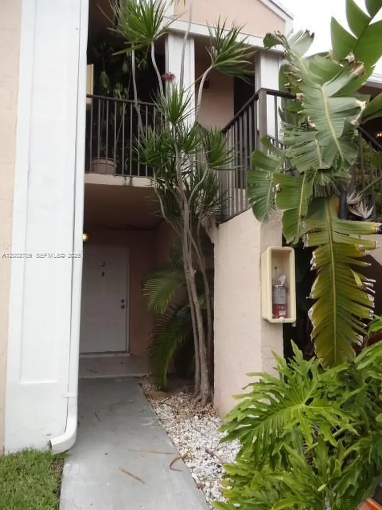 1190 Washington Circle Homestead FL 33034