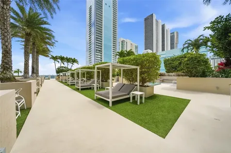 600 NE 27th Street Miami FL 33137