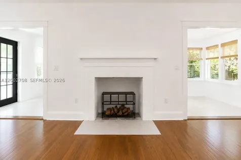 2272 SW 11th Terrace Miami FL 33135