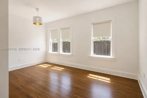 2272 SW 11th Terrace Miami FL 33135
